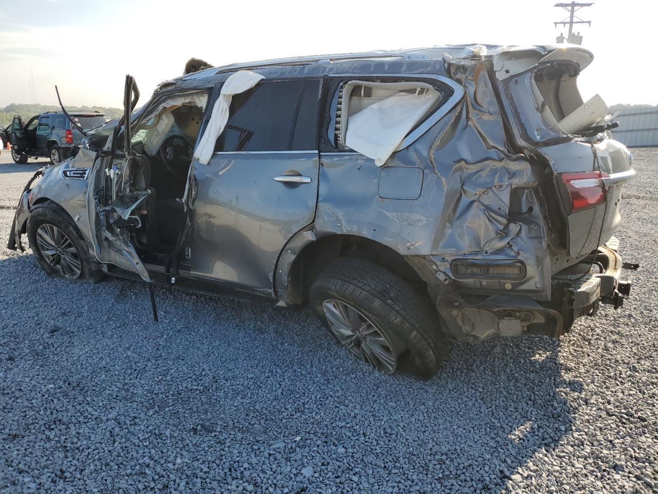 Obraz 2 z 2018 INFINITI QX80 BASE 2018 z VIN JN8AZ2NE7J9192240