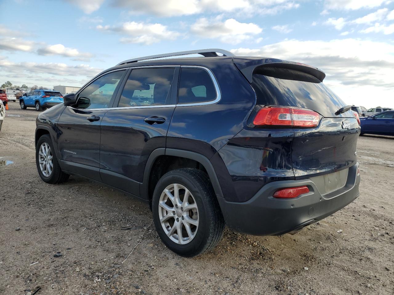 Obraz 2 z 2016 JEEP CHEROKEE LATITUDE 2016 z VIN 1C4PJLCB0GW329797