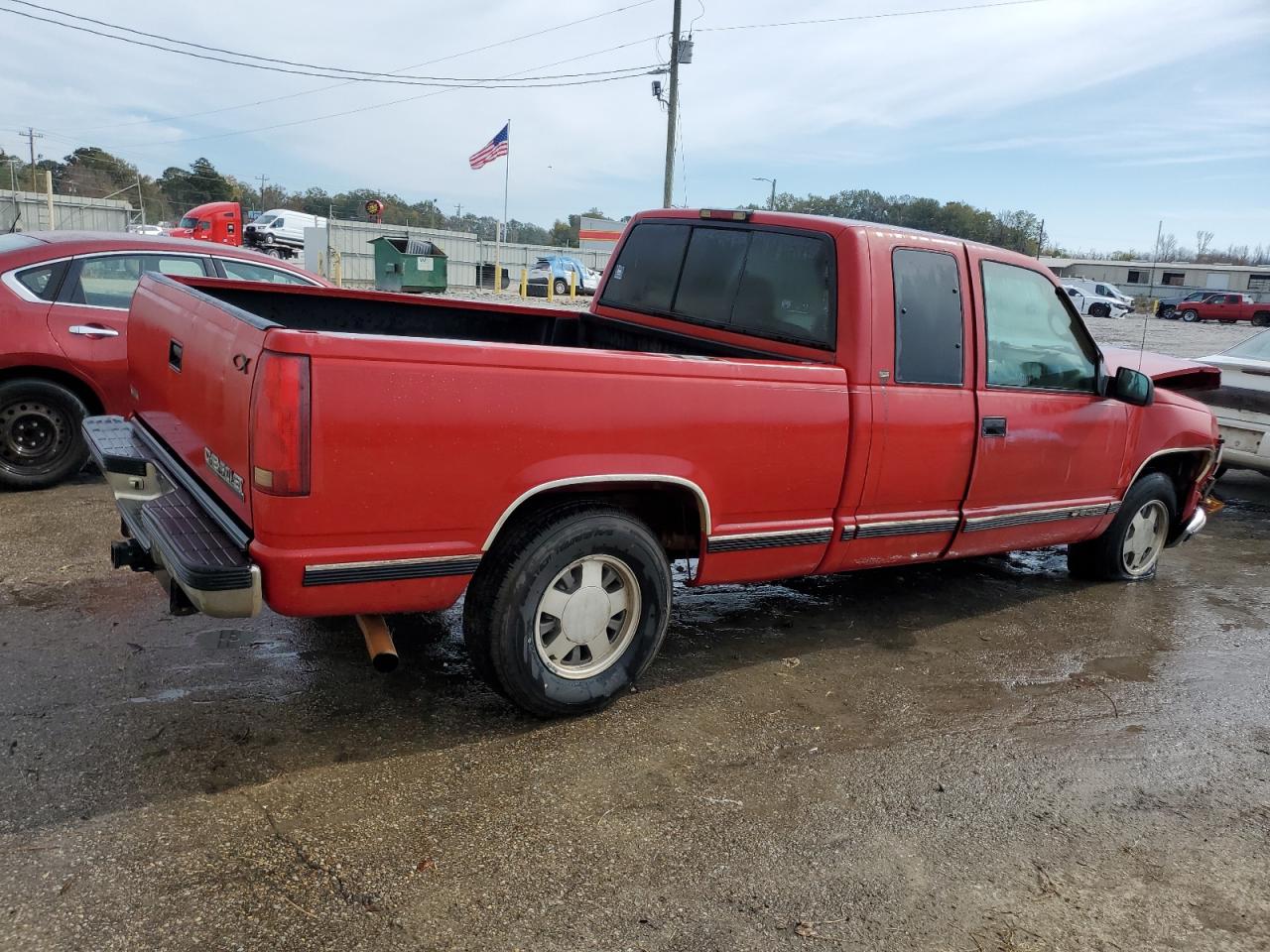Image 3 of 1998 CHEVROLET GMT-400 C1500 1998 with VIN 2GCEC19M7W1254147