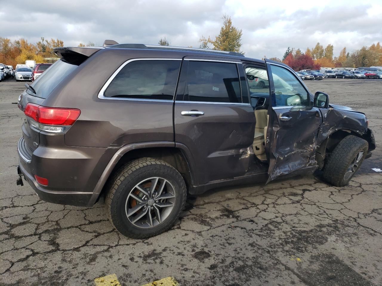 Изображение 3 2018 JEEP GRAND CHEROKEE OVERLAND 2018 с VIN 1C4RJFCM2JC401409