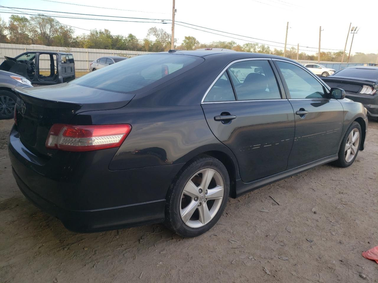 Image 3 of 2011 TOYOTA CAMRY BASE 2011 with VIN 4T1BF3EK2BU667873