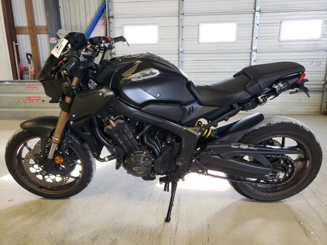 Image 3 of 2021 HONDA CB650 RA 2021 with VIN MLHRH0255M5200368