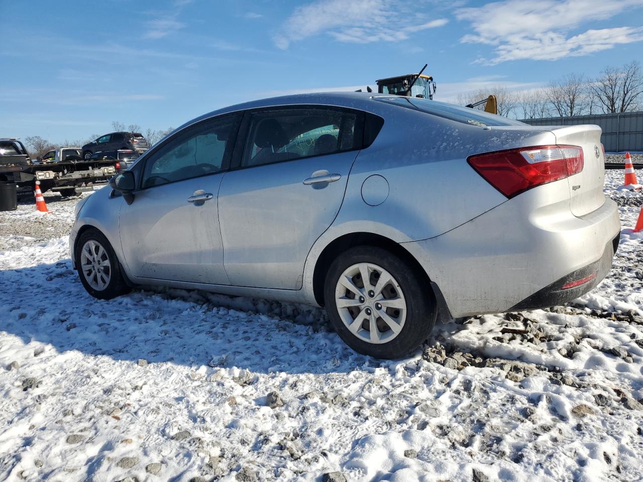 Изображение 2 2015 KIA RIO LX 2015 с VIN KNADM4A32F6503294
