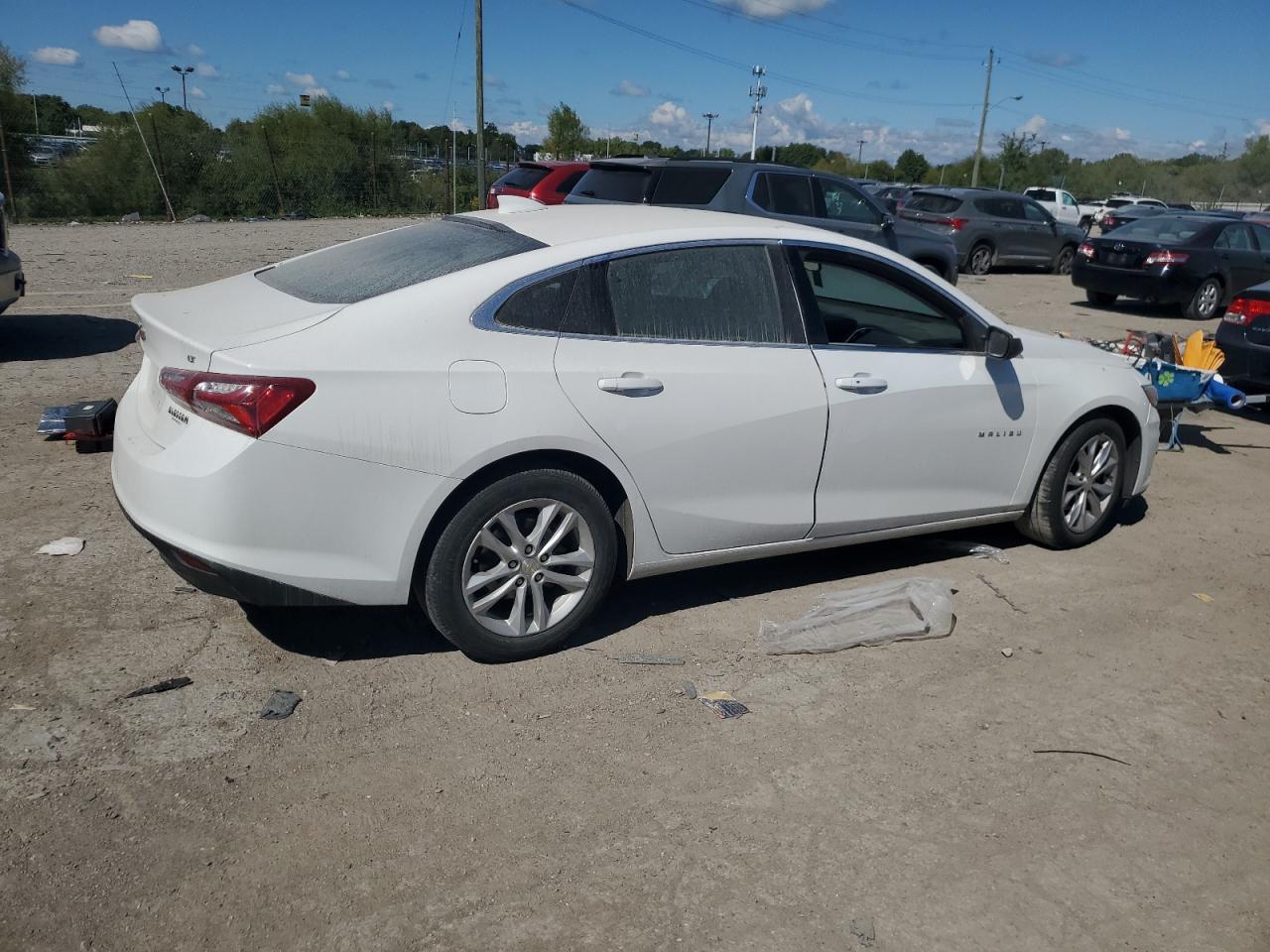 Image 3 of 2019 CHEVROLET MALIBU LT 2019 with VIN 1G1ZD5ST3KF173150