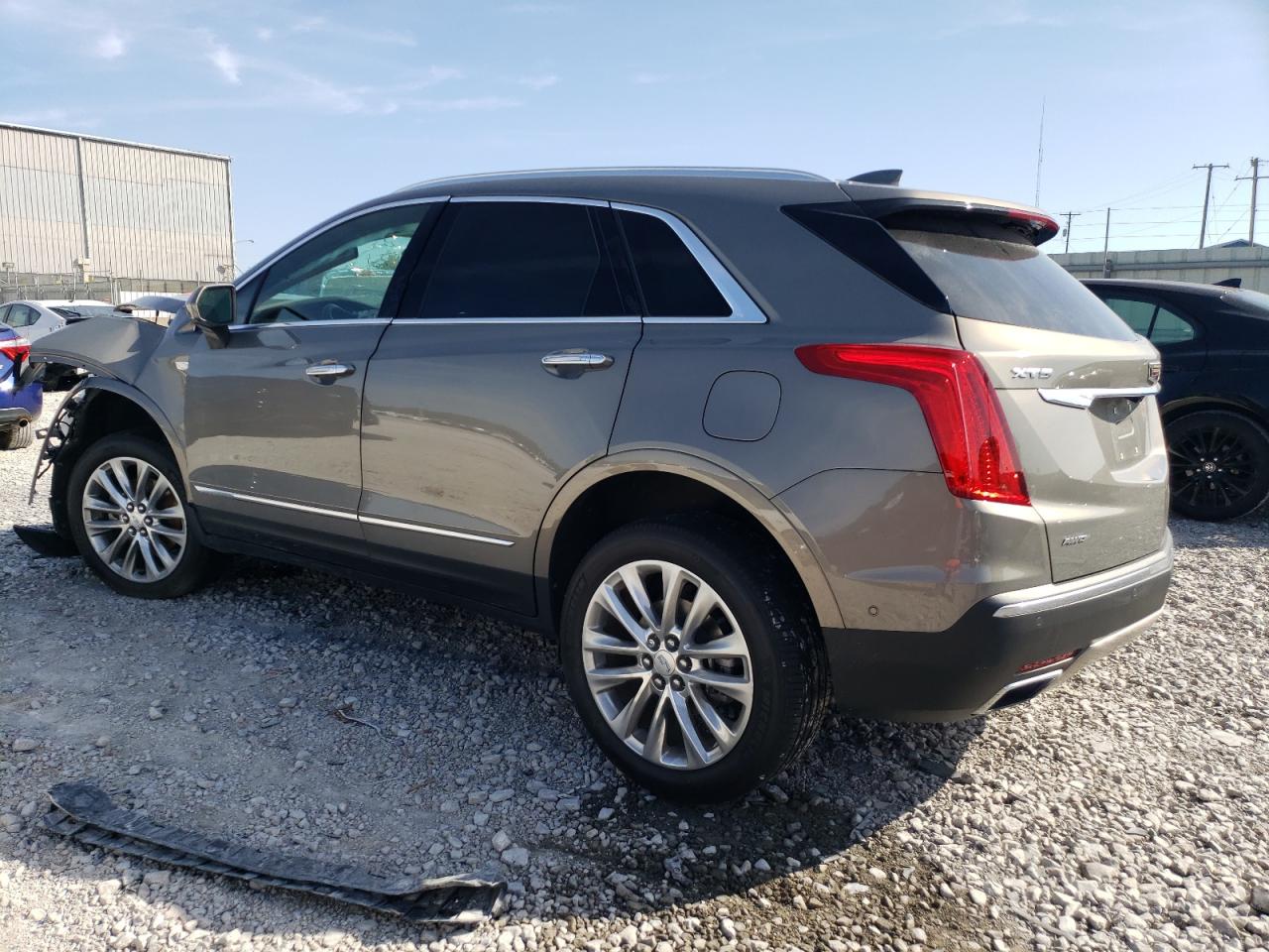 Obraz 2 z 2018 CADILLAC XT5 PLATINUM 2018 z VIN 1GYKNGRS6JZ139502