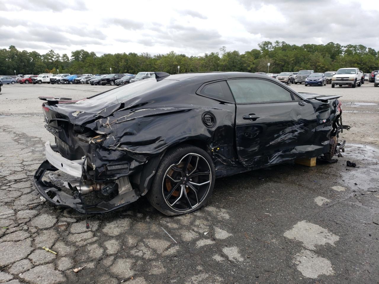 Image 3 of 2016 CHEVROLET CAMARO SS 2016 with VIN 1G1FH1R79G0130435