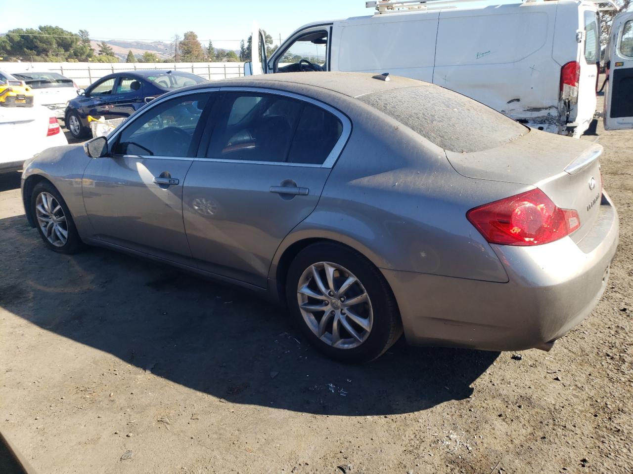 Obraz 2 z 2009 INFINITI G37 BASE 2009 z VIN JNKCV61E09M301190