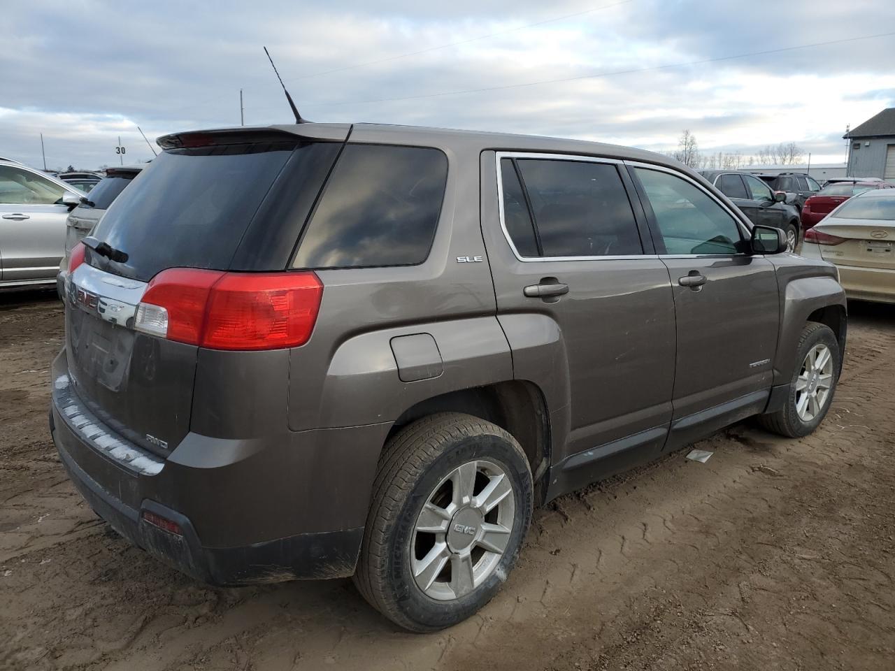 Image 3 of 2010 GMC TERRAIN SLE 2010 with VIN 2CTFLCEW3A6364992