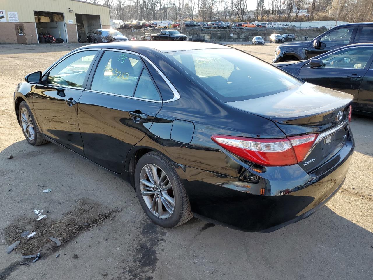 Obraz 2 z 2017 TOYOTA CAMRY LE 2017 z VIN 4T1BF1FKXHU650881