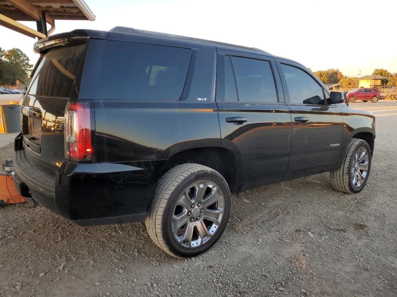 Изображение 3 2015 GMC YUKON SLT 2015 с VIN 1GKS1BKC8FR688640