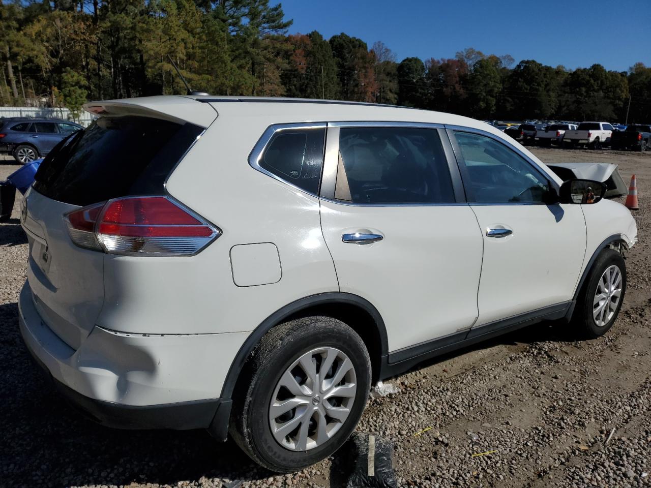Obraz 3 z 2015 NISSAN ROGUE S 2015 z VIN KNMAT2MT1FP566552