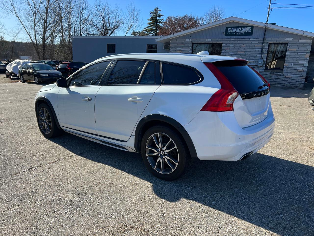 Изображение 3 2016 VOLVO V60 CROSS COUNTRY PREMIER 2016 с VIN YV4612HK2G1006148