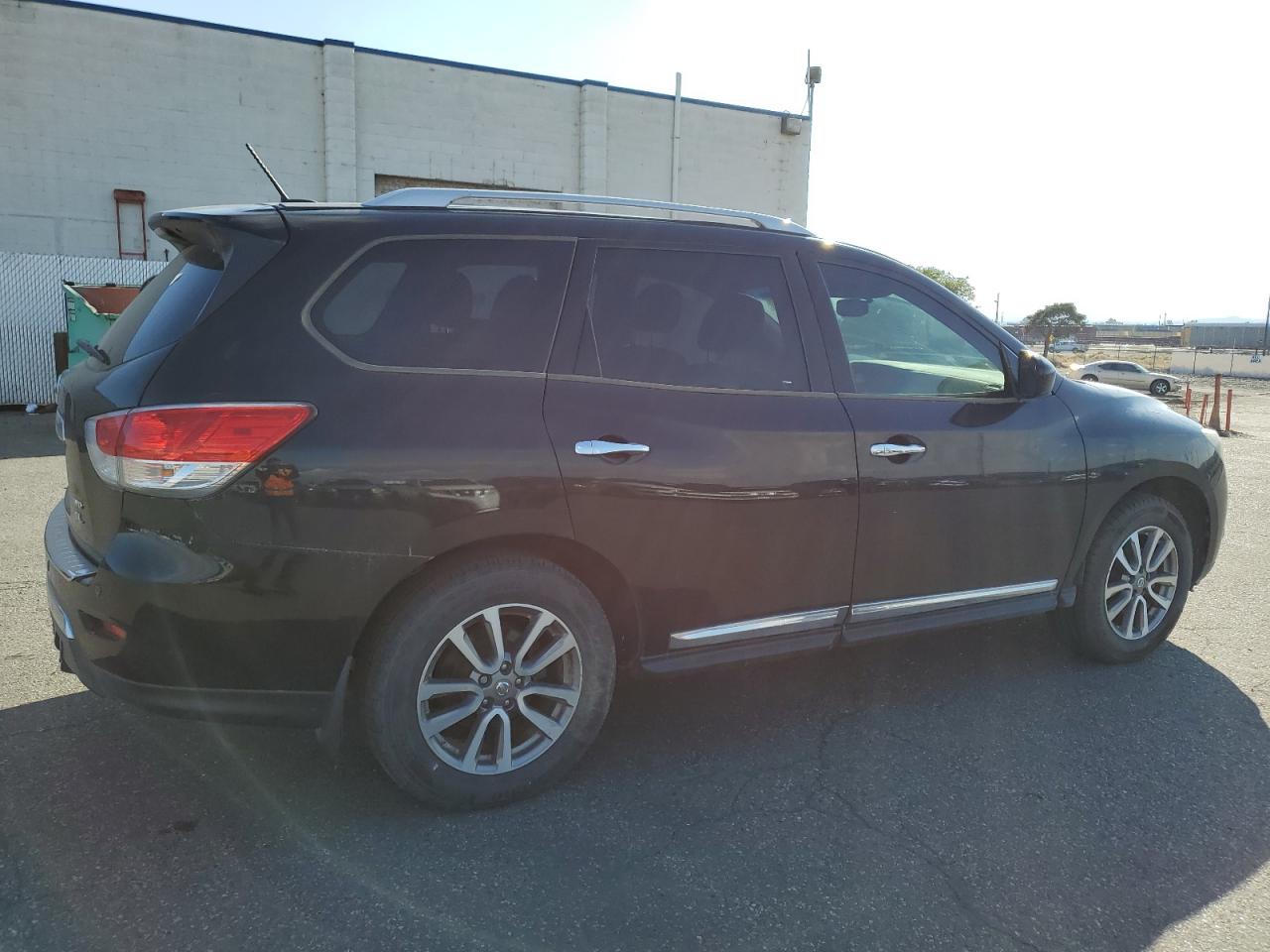 Изображение 3 2014 NISSAN PATHFINDER S 2014 с VIN 5N1AR2MM4EC701015