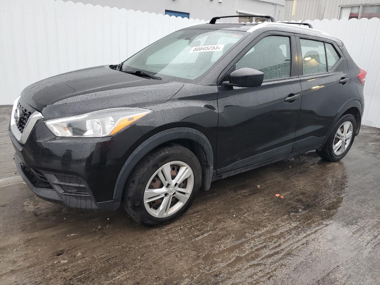 Image 1 of 2019 NISSAN KICKS S 2019 with VIN 3N1CP5CUXKL563893