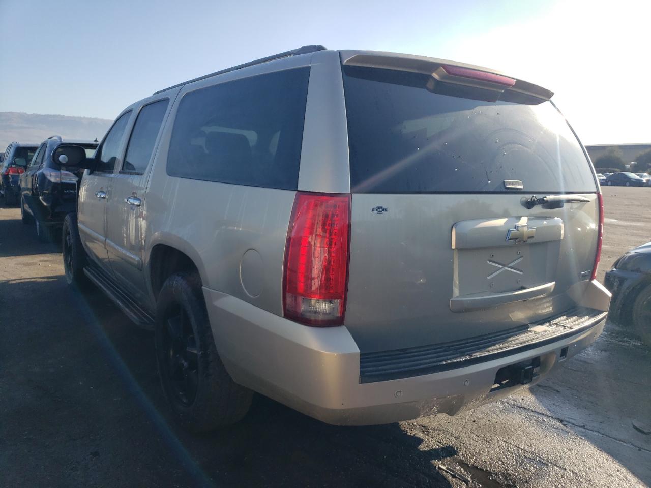 Изображение 2 2007 CHEVROLET SUBURBAN K1500 2007 с VIN 3GNFK16317G253417