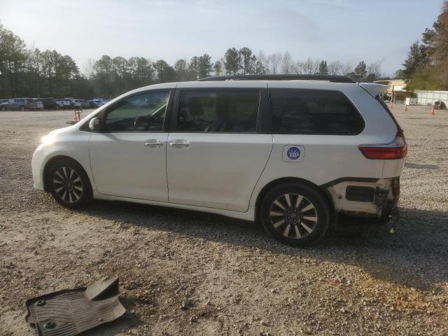 Image 2 of 2018 TOYOTA SIENNA XLE 2018 with VIN 5TDYZ3DC2JS913727