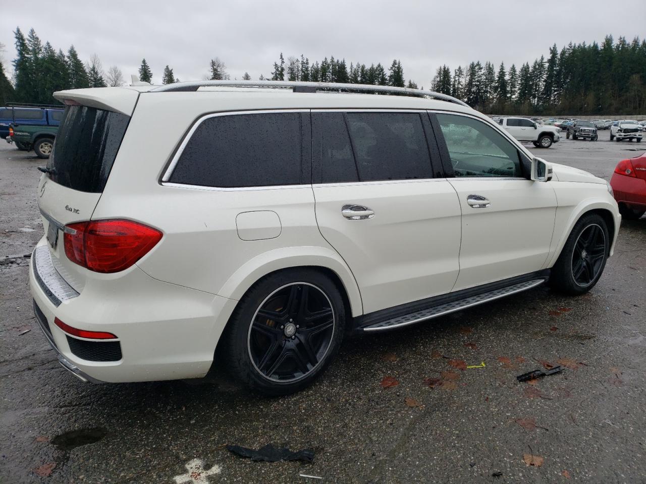 Image 3 of 2015 MERCEDES-BENZ GL 550 4MATIC 2015 with VIN 4JGDF7DEXFA456133