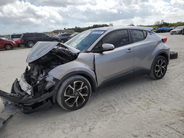 Image 1 of 2019 TOYOTA C-HR XLE 2019 with VIN JTNKHMBX9K1045899