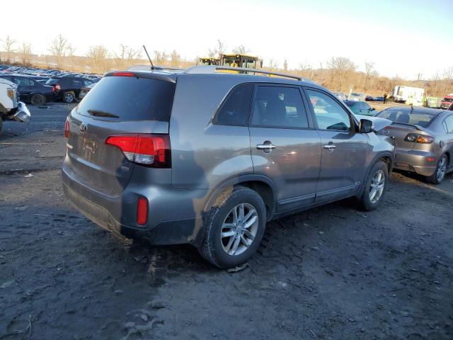 Image 3 of 2015 KIA SORENTO LX 2015 with VIN 5XYKTCA66FG654718