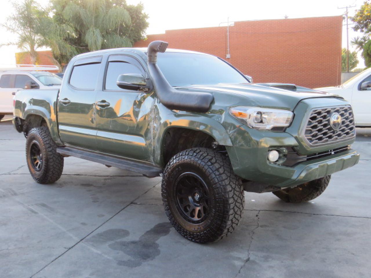 Obraz 1 z 2021 TOYOTA TACOMA DOUBLE CAB 2021 z VIN 5TFCZ5AN9MX251056