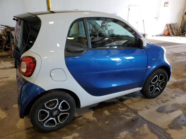 Image 3 of 2016 SMART FORTWO  2016 with VIN WMEFJ5DA7GK061479