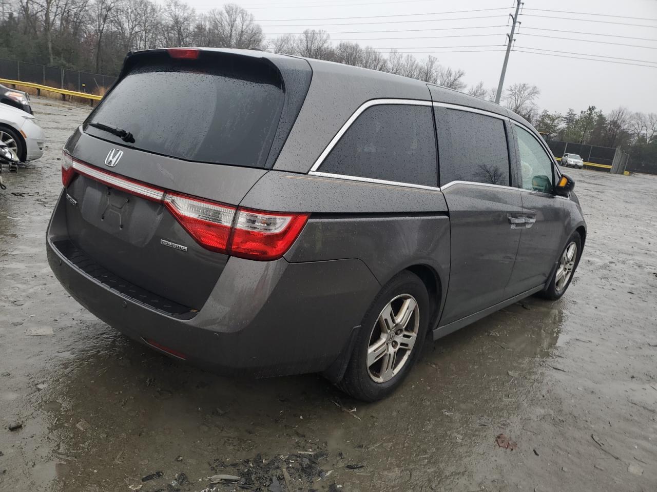 Obraz 3 z 2013 HONDA ODYSSEY TOURING 2013 z VIN 5FNRL5H99DB007728