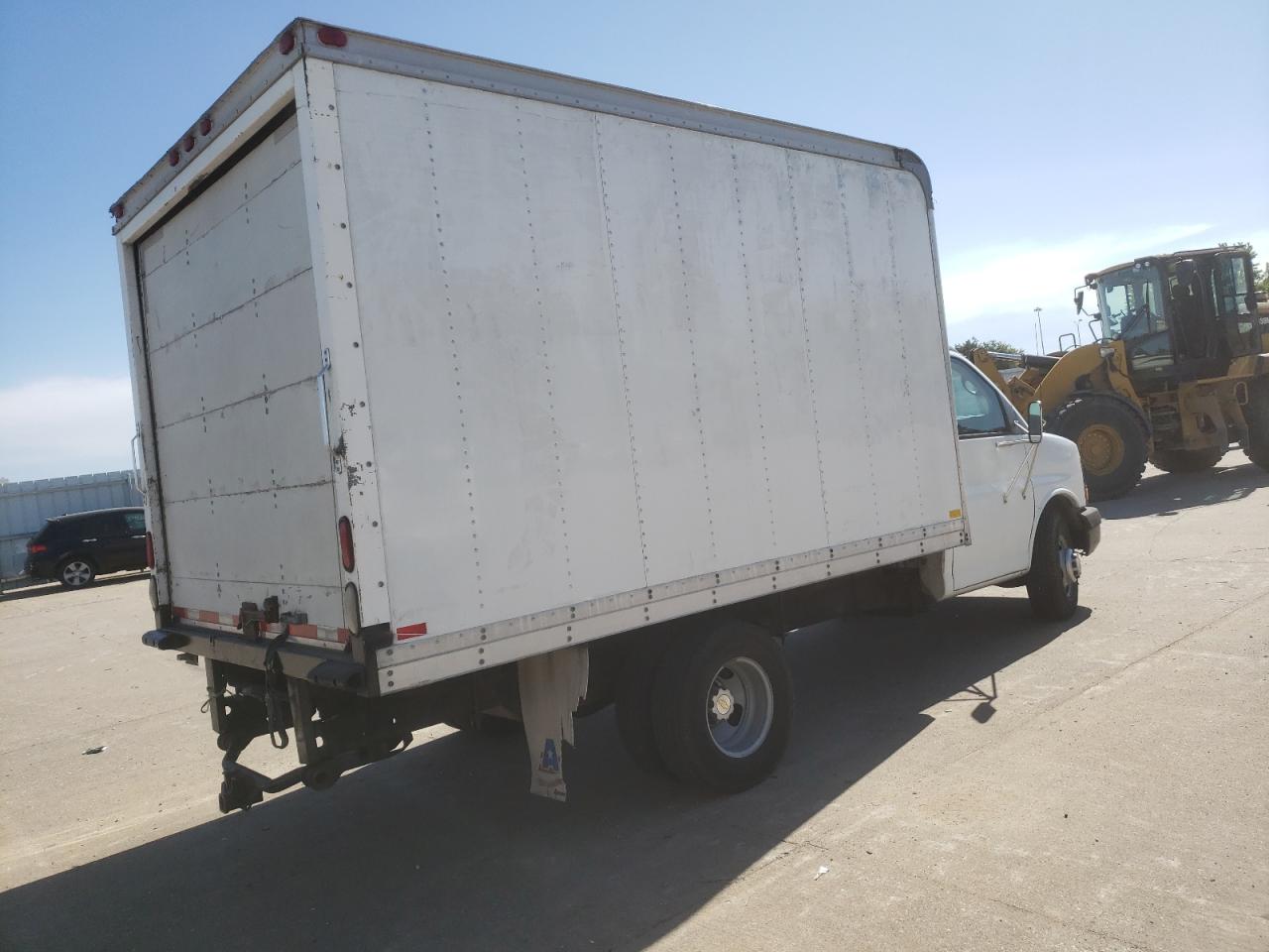 Image 3 of 2005 CHEVROLET EXPRESS G3500  2005 with VIN 1GBJG31U051182873