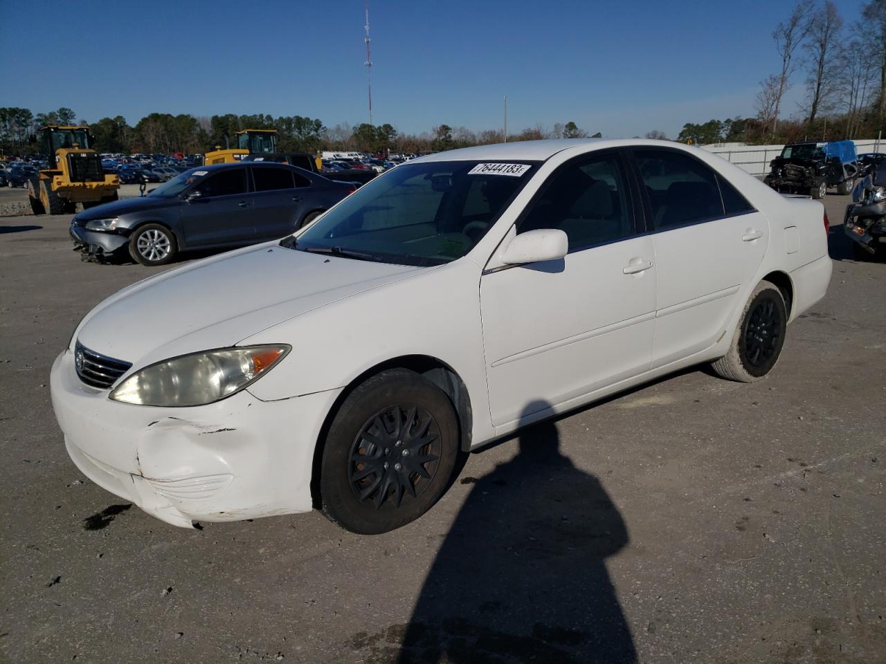 Image 1 of 2005 TOYOTA CAMRY LE 2005 with VIN 4T1BE32K35U603790