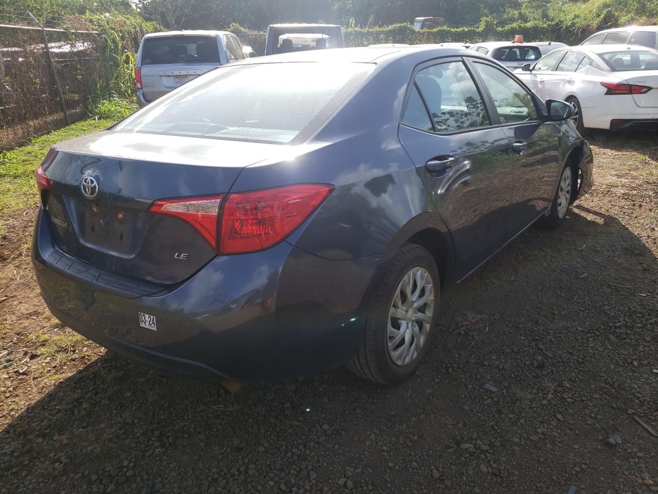 Image 3 of Toyota Corolla L 2018 with VIN 5YFBURHE8JP781603