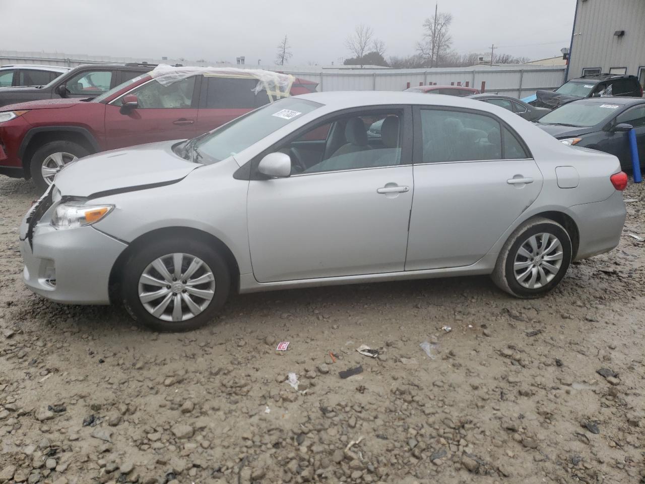 Image 1 of 2013 TOYOTA COROLLA BASE 2013 with VIN 2T1BU4EE5DC046704