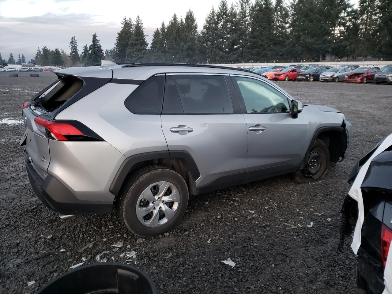 Image 3 of 2021 TOYOTA RAV4 LE 2021 with VIN 2T3G1RFVXMW220296