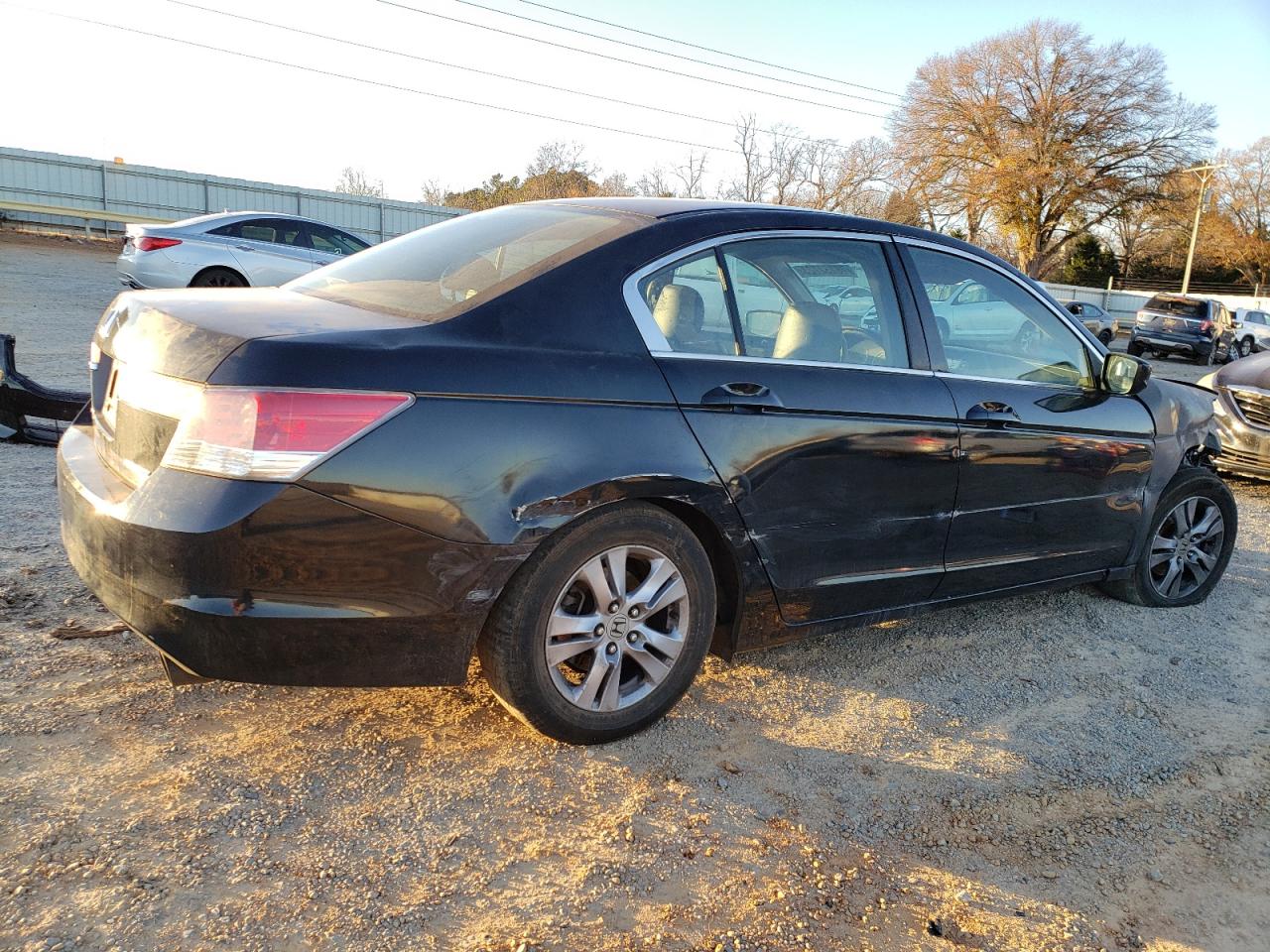 Image 3 of 2012 HONDA ACCORD SE 2012 with VIN 1HGCP2F62CA181571