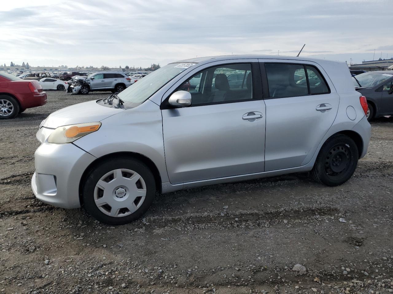 2010 TOYOTA SCION XD  2010 image