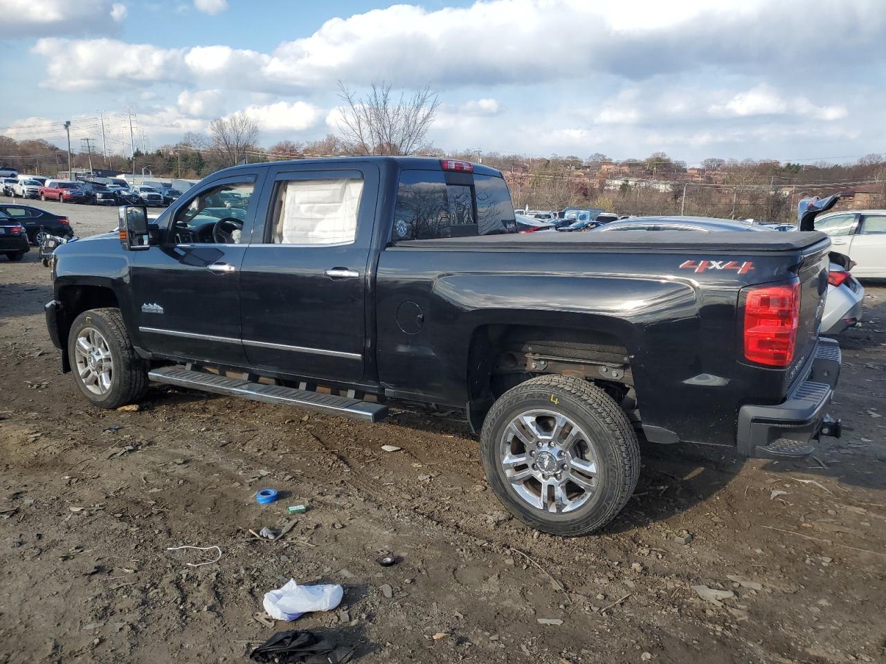 Изображение 2 2018 CHEVROLET SILVERADO K2500 HIGH COUNTRY 2018 с VIN 1GC1KXEY0JF236281