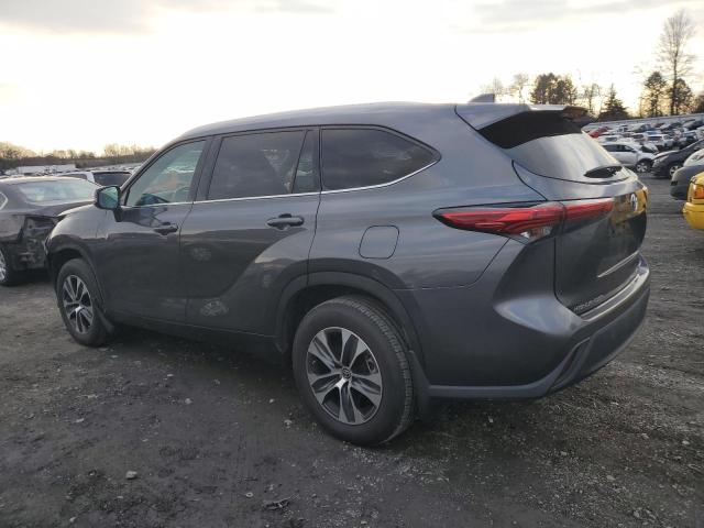 Obraz 2 z 2021 TOYOTA HIGHLANDER XLE 2021 z VIN 5TDGZRBH4MS072687
