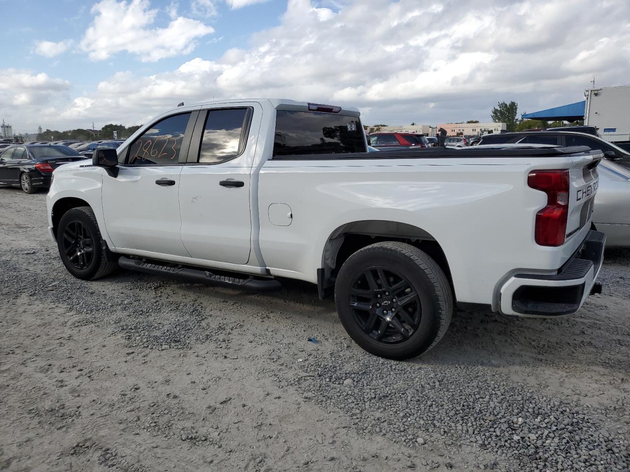 Image 2 of 2022 CHEVROLET SILVERADO C1500 CUSTOM 2022 with VIN 1GCRABEK6NZ512682