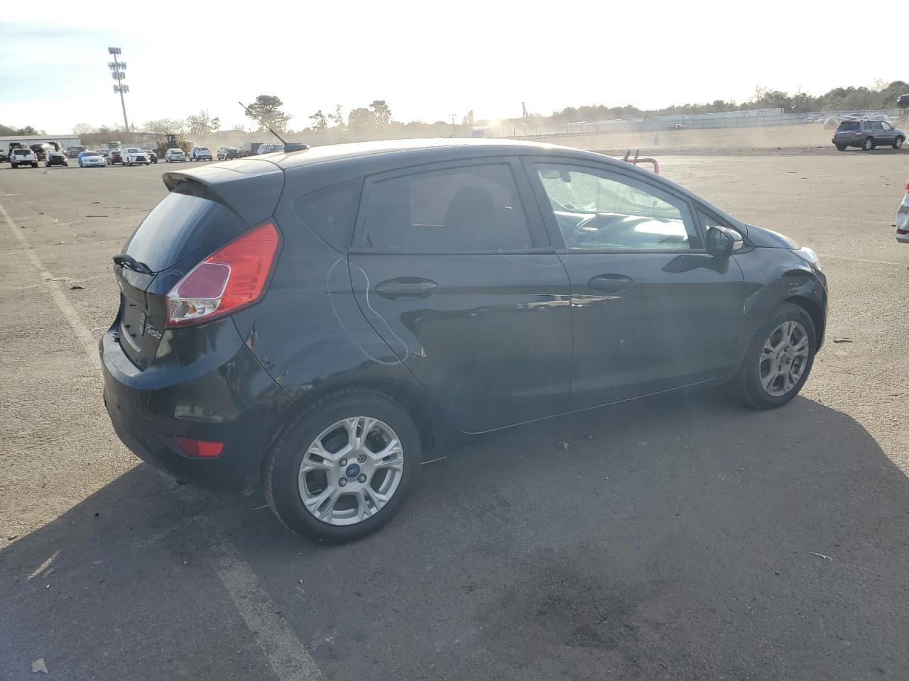 Image 3 of 2014 FORD FIESTA SE 2014 with VIN 3FADP4EJ0EM136743
