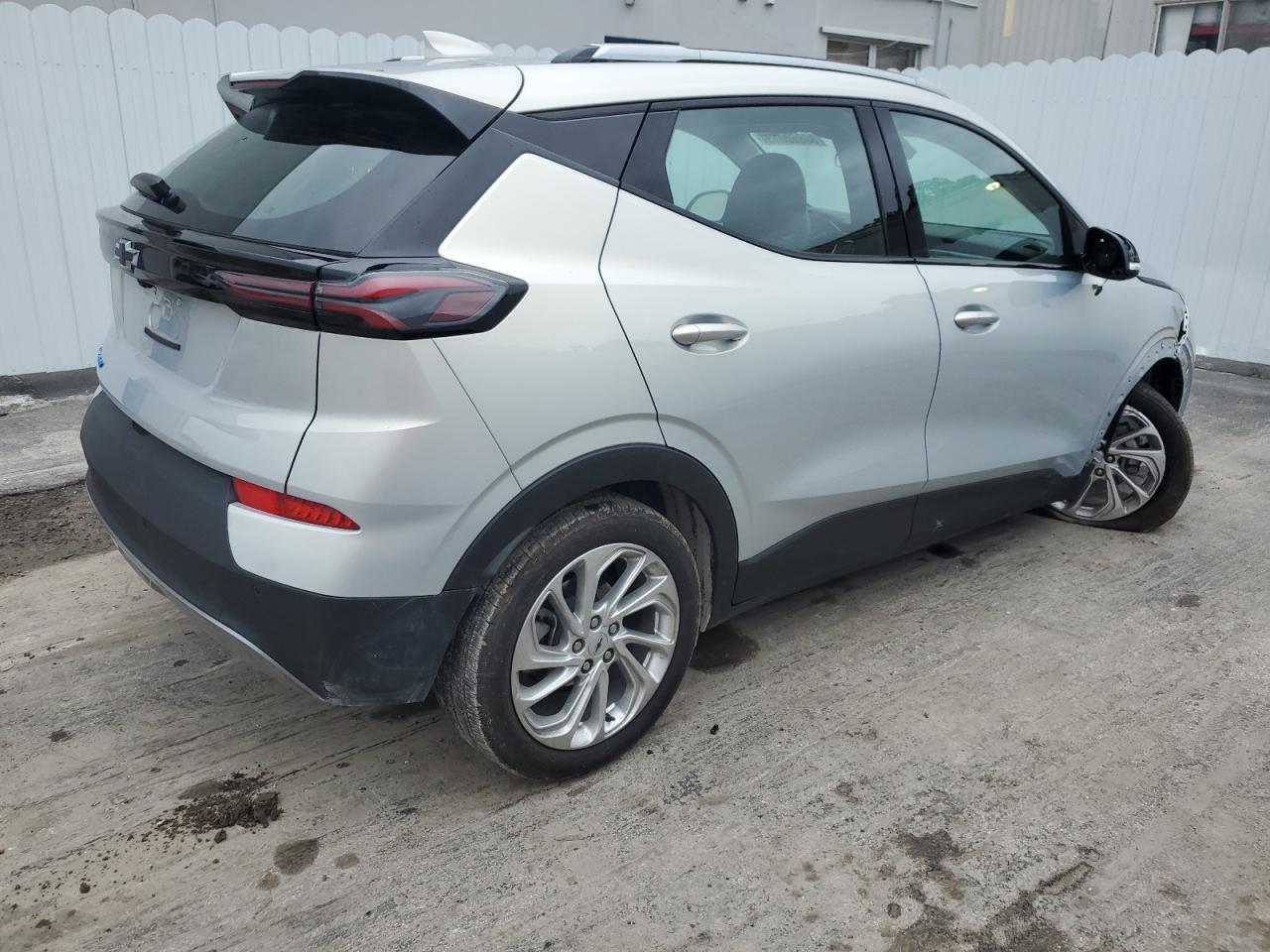 Image 3 of 2023 CHEVROLET BOLT EUV LT 2023 with VIN 1G1FY6S04P4153673