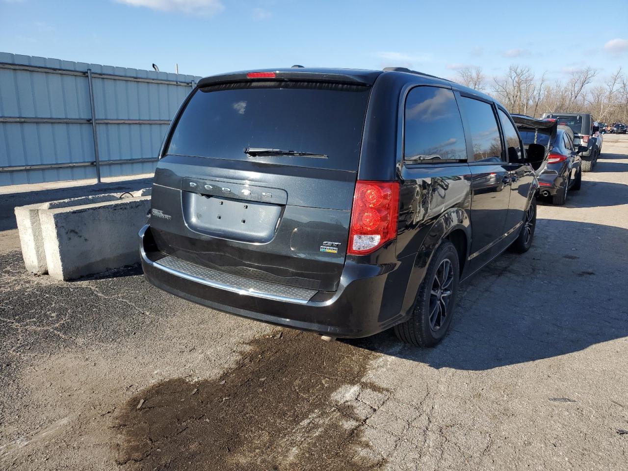 Image 3 of 2018 DODGE GRAND CARAVAN GT 2018 with VIN 2C4RDGEG9JR346341