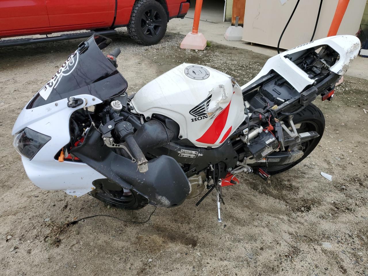 Image 2 of 2001 HONDA CBR600 F4 2001 with VIN JH2PC35071M209009