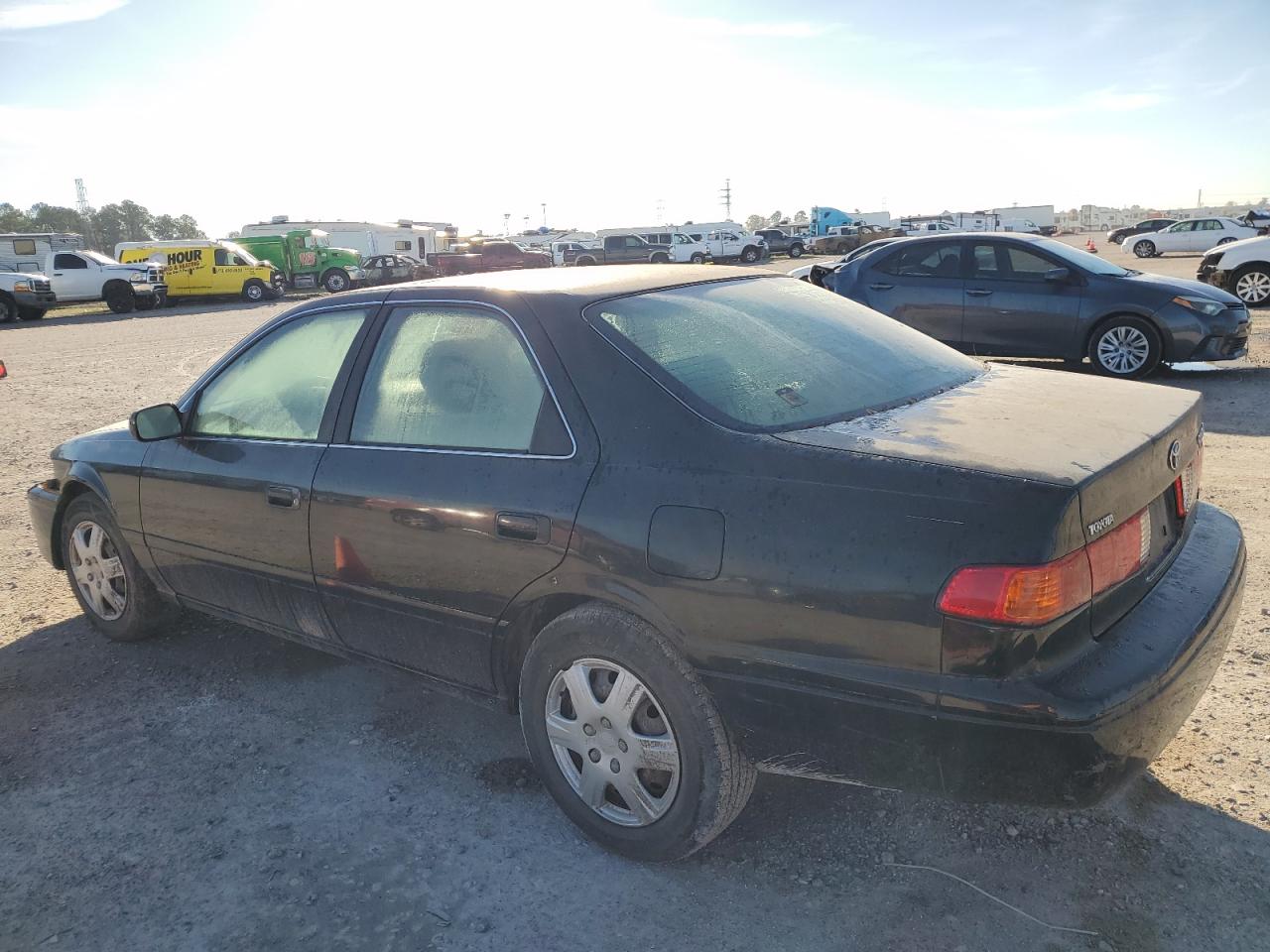 Image 2 of 2001 TOYOTA CAMRY CE 2001 with VIN JT2BF22K910291738