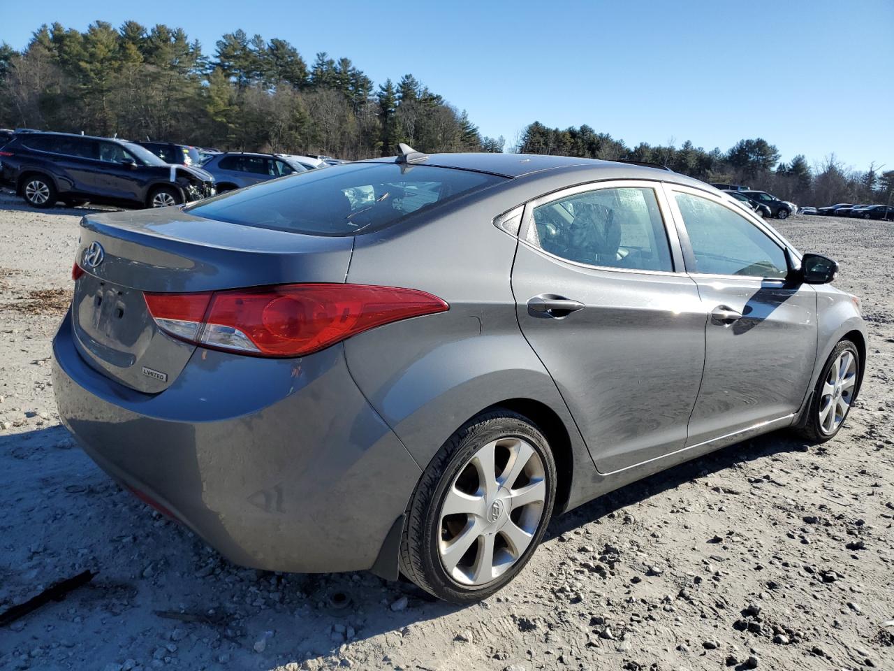Obraz 3 z 2013 HYUNDAI ELANTRA GLS 2013 z VIN 5NPDH4AE7DH186351