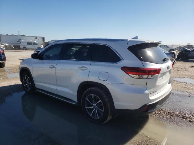 Изображение 2 2018 TOYOTA HIGHLANDER SE 2018 с VIN 5TDKZRFH7JS548088