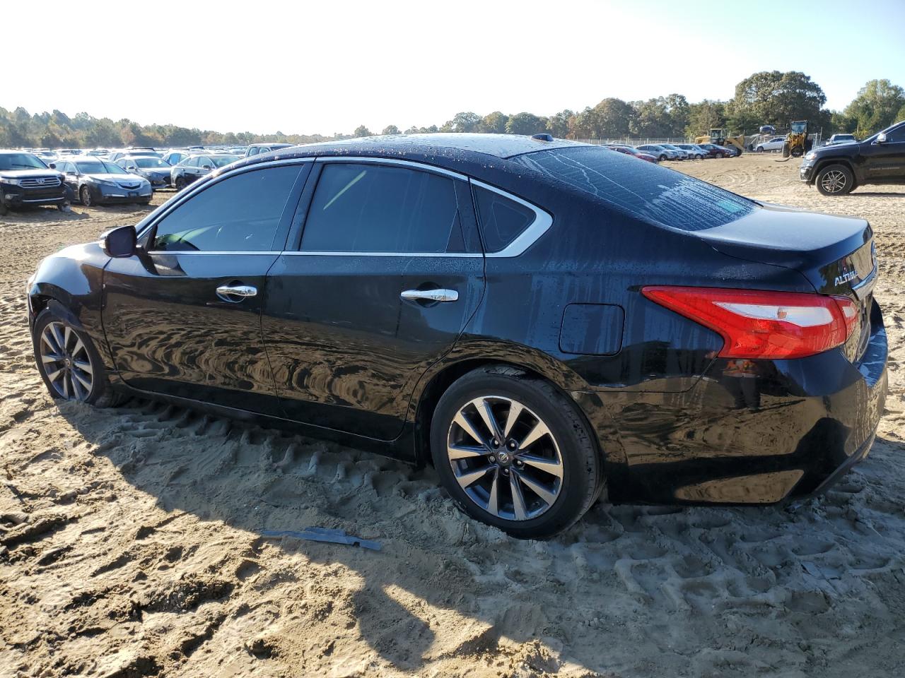 Image 2 of 2017 NISSAN ALTIMA 2.5 2017 with VIN 1N4AL3AP9HC170396