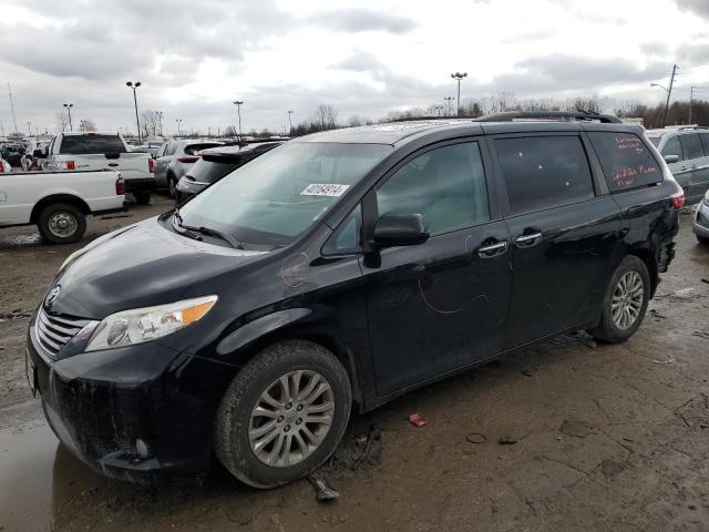 Obraz 1 z 2015 TOYOTA SIENNA XLE 2015 z VIN 5TDYK3DC2FS684428