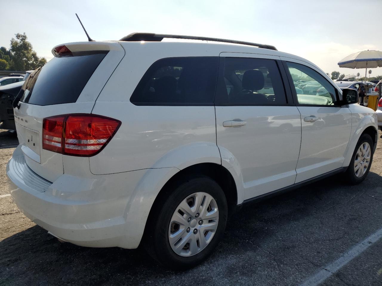 Изображение 3 2017 DODGE JOURNEY SE 2017 с VIN 3C4PDCAB7HT638460