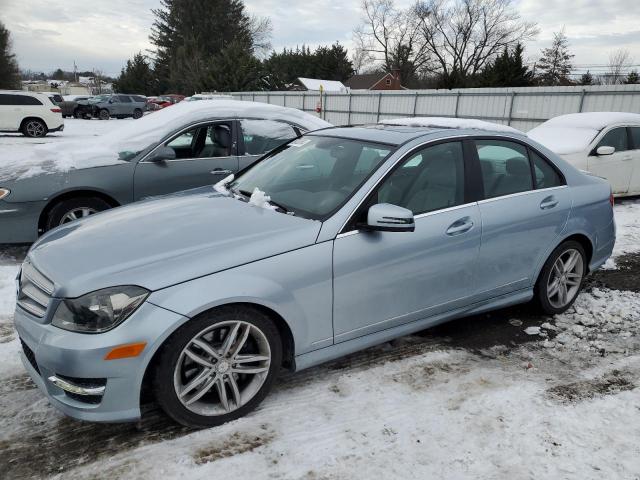 Изображение 1 2013 MERCEDES-BENZ C-CLASS 300 4MATIC 2013 с VIN WDDGF8AB4DA797466