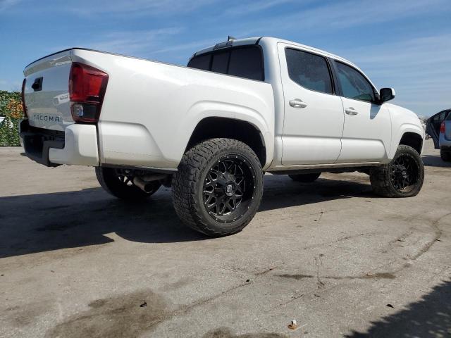 Obraz 3 z 2018 TOYOTA TACOMA DOUBLE CAB 2018 z VIN 5TFAX5GN7JX128310