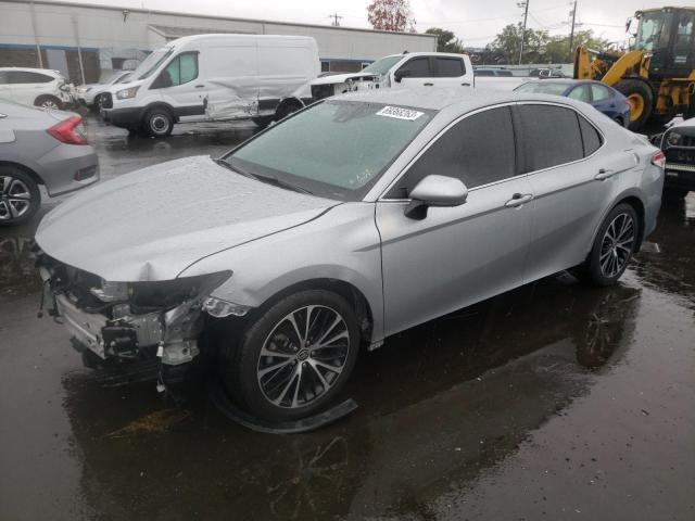 Obraz 1 z 2020 TOYOTA CAMRY SE 2020 z VIN 4T1G11BK4LU008627