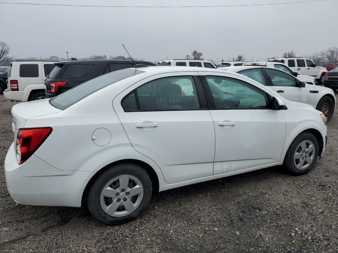 Obraz 3 z 2015 CHEVROLET SONIC LS 2015 z VIN 1G1JA5SG0F4118441